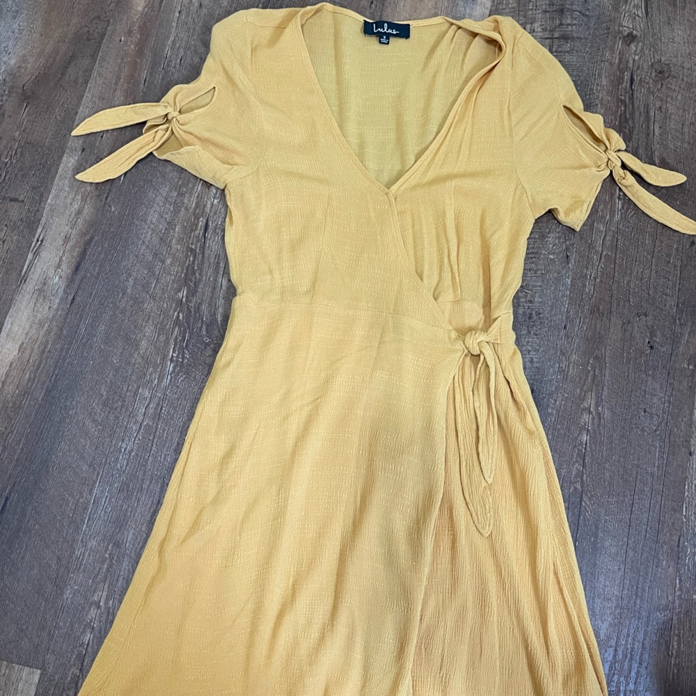 Lulus mini yellow wrap dress small